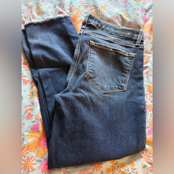 {PAIGE} Skyline Skinny Crop EUC size 31 - Picture 2 of 10